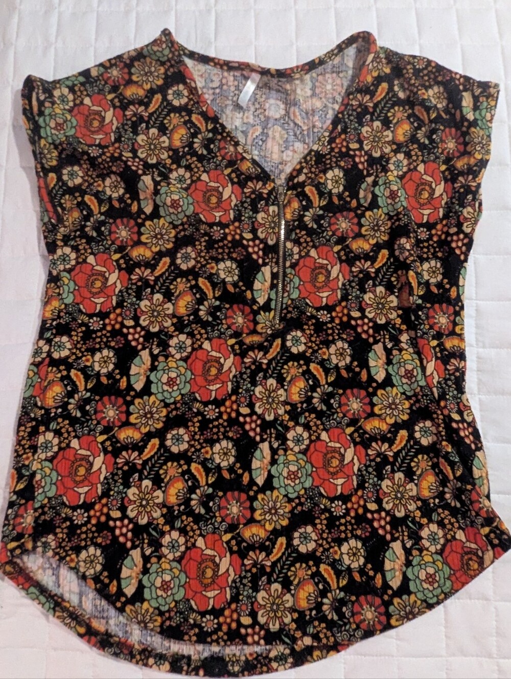 Rene Ricci large Floral V-Neck Top - Black with Flowers